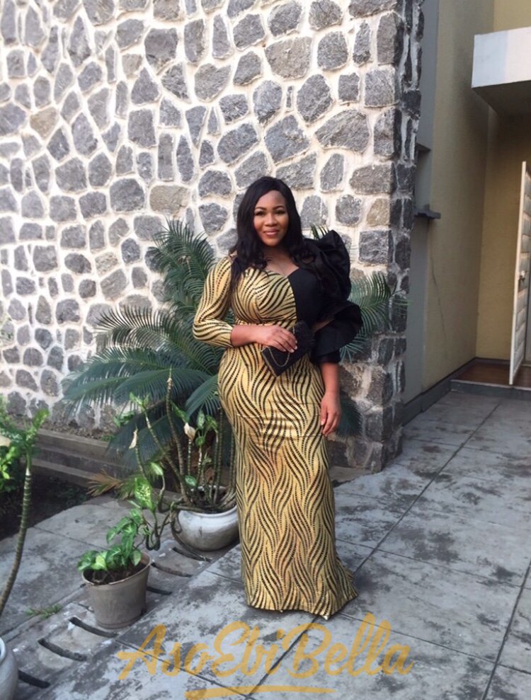 #EbFabLook Vol 46B: Wanna Be Trendy This Week? Try This Top 30 Trendy Aso-Ebi Bella Style
