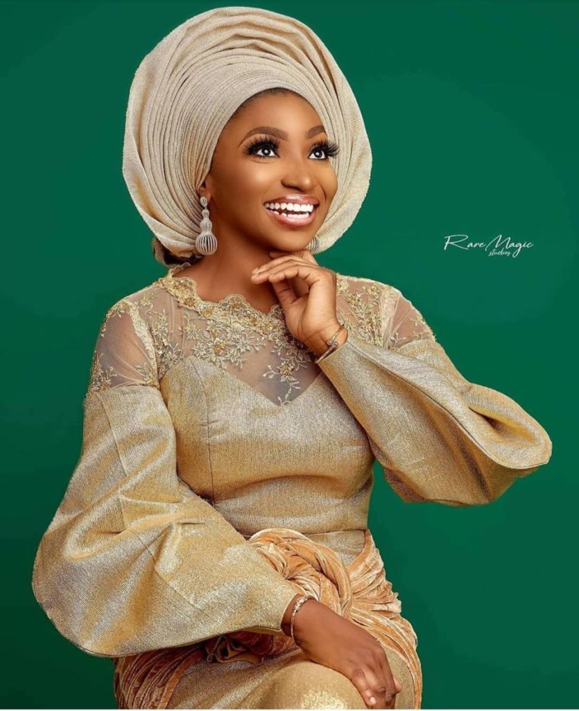 90 Edition Of #Ebfablook - Chic and classy Aso-Ebi Outfits And Styles For Regal Women in 2021