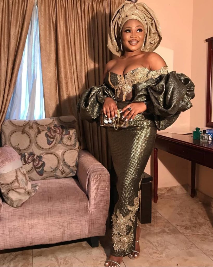 90 Edition Of #Ebfablook - Chic and classy Aso-Ebi Outfits And Styles For Regal Women in 2021
