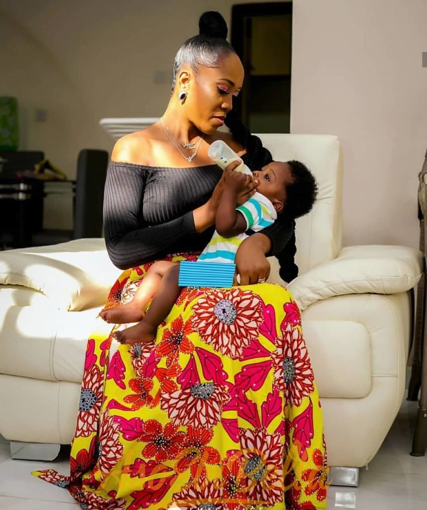 91 Edition Of #Ebfablook - 14 Chic and classy Aso-Ebi Outfits And Styles For Regal Women 2021