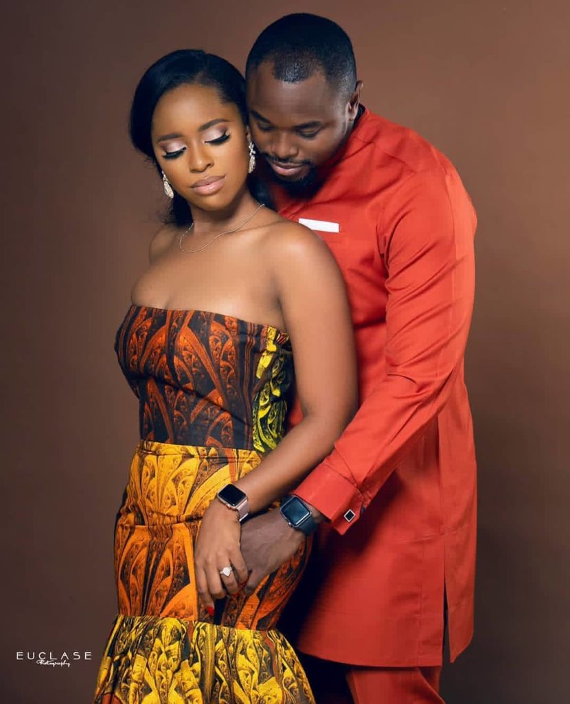 98 Edition Of #Ebfablook - Do You Wana be Star Woman? Here's The new Aso Ebi Styles for you
