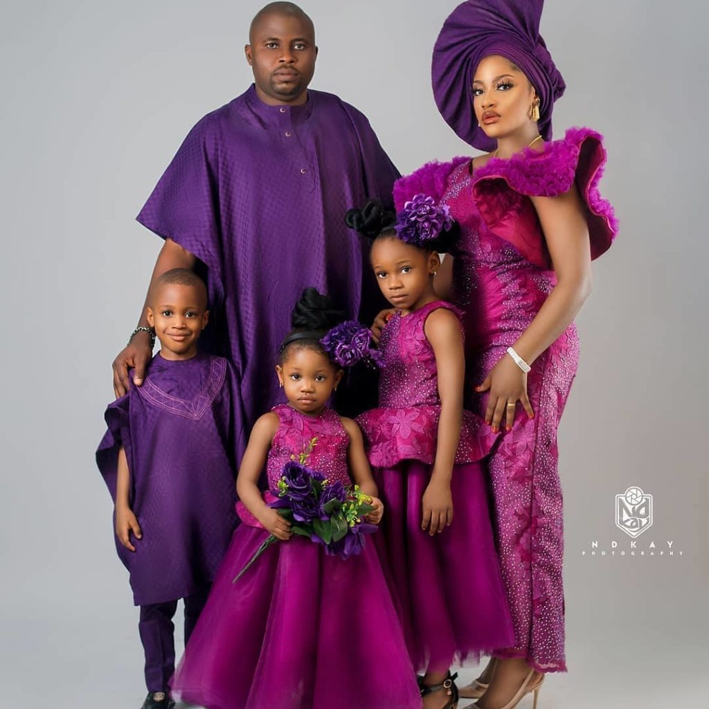99 Edition Of #Ebfablook - Do You Wana be Trendy Woman? Here's The new Aso Ebi Styles for you