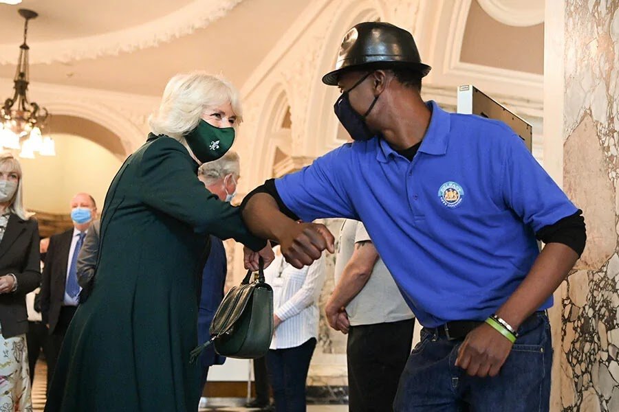 All the Times the royals have adapted to the new handshake - the elbow bump