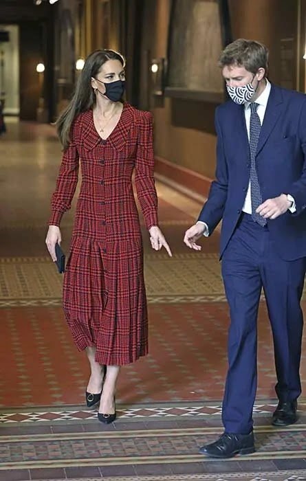 Kate Middleton makes surprise visit to London's V&A museum