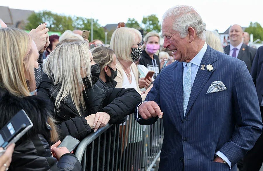 All the Times the royals have adapted to the new handshake - the elbow bump