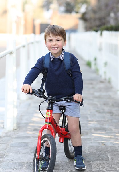 Adorable Princess charlotte's photo taken by mom Kate middleton on her 6th birthday