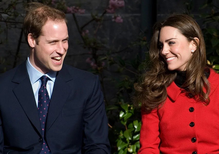 prince-william-kate-red-dress-st-andrews-a.jpeg