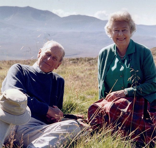 Heartbreaking detail from Queen's appearance at Parliament following Prince Philip's death