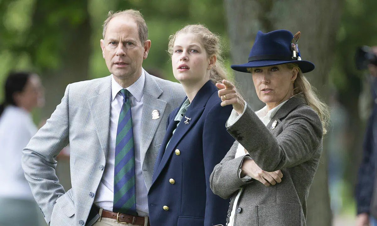 prince-edward-sophie-wessex-lady-louise-windsor-horse-show-t.jpeg