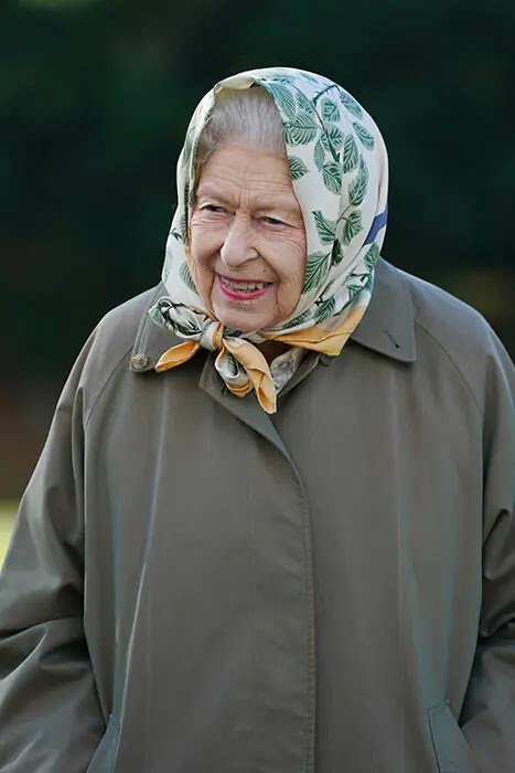 The Queen and Prince Charles carry out Mother-Son Engagement at Balmoral