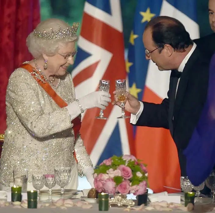 Raise a Toast Like a Royal: 2022 Happy New Year!