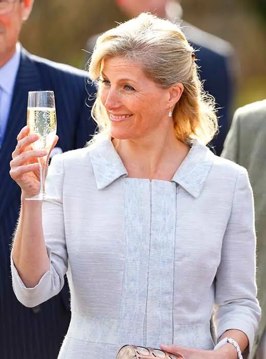 Raise a Toast Like a Royal: 2022 Happy New Year!