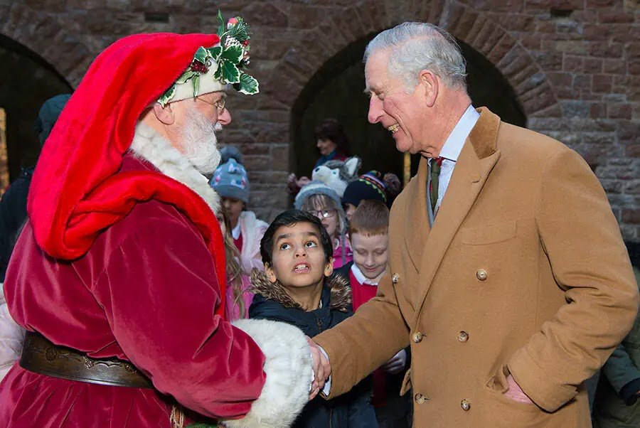 Brilliant Photos of the Royals Looking Festive at Christmas