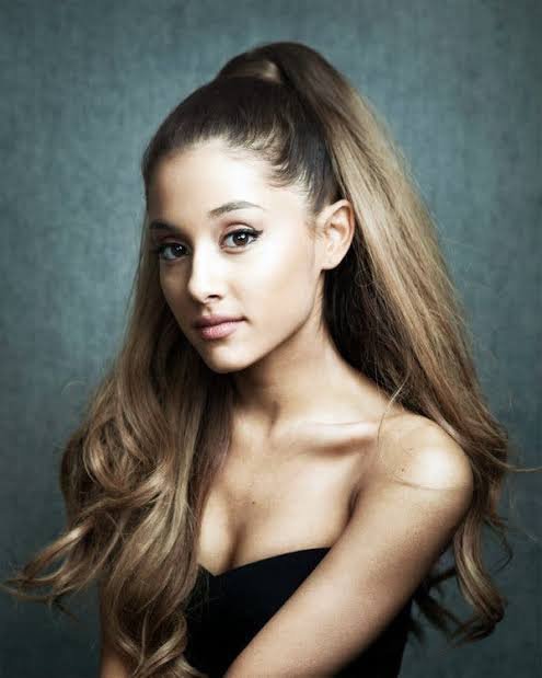 Is Ariana Grande Really an Italian? Why Does She Look More Like a Spanish or Mexican?