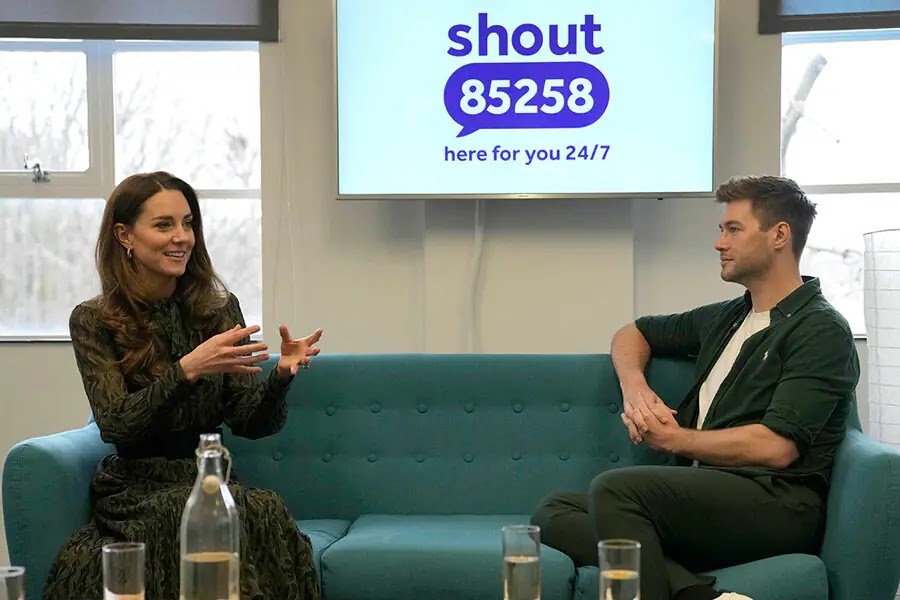 Photos: Kate Middleton Thanks Volunteers From Mental Health Text Service