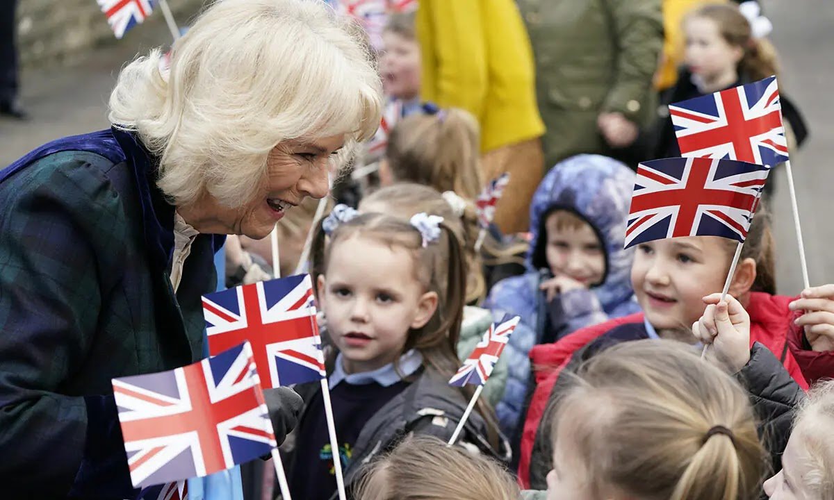 the-duchess-of-cornwall-makes-first-1826048303.jpeg
