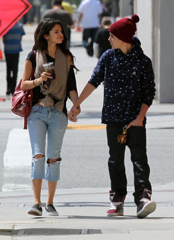 Which Is The Most Adorable Picture Of A Celebrity Taken By A Paparazzi?