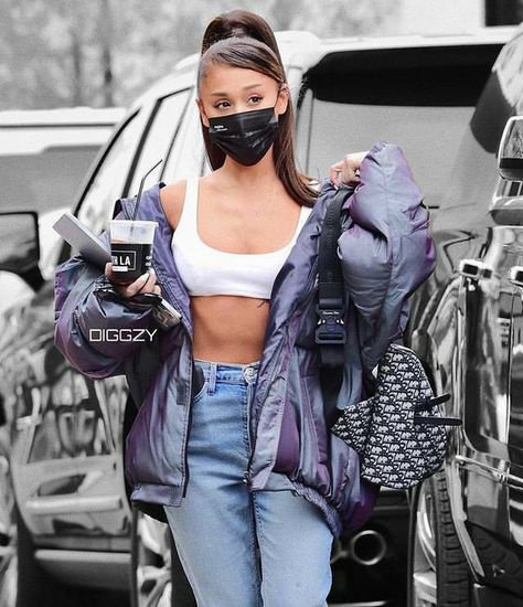 Which Is The Most Adorable Picture Of A Celebrity Taken By A Paparazzi?
