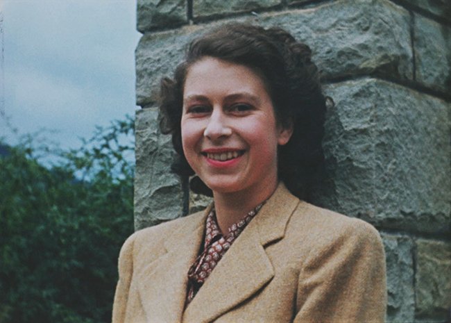 A beaming Princess Elizabeth shows off her new engagement ring soon after Prince Philip’s marriage proposal at Balmoral in 1946
