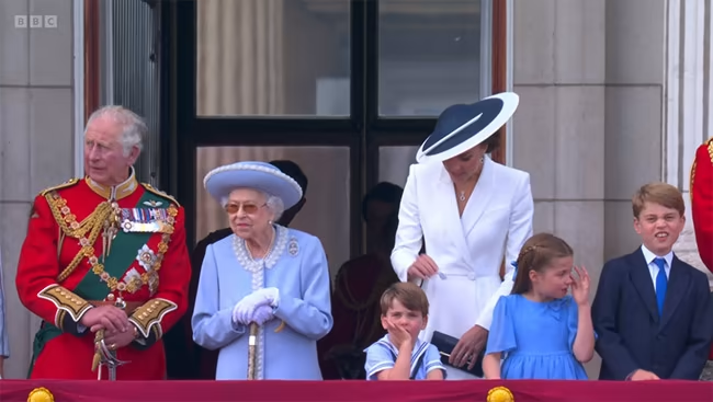 Kate Middleton Discreetly Stops Prince Louis From Sucking His Thumb