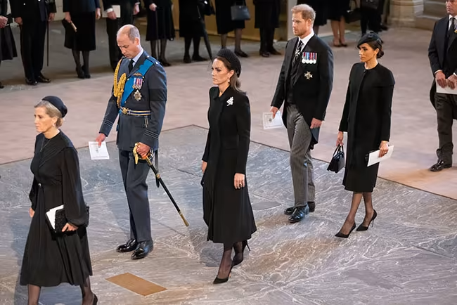 royals-griefThe royal couples came together during their grief