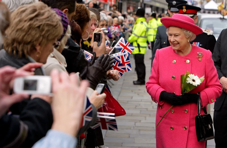 Why Does The Queen Always Wear Bright-Coloured Clothes