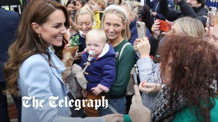 4 Moment Schoolboy Squeals With Joy After Meeting William And Kate