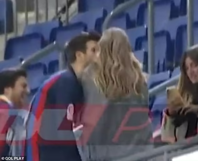 Gerard Pique, 35, packs on the PDA with girlfriend Clara Chia, 23 following his emotional final match at Barcelona amid divorce from Shakira (photos)