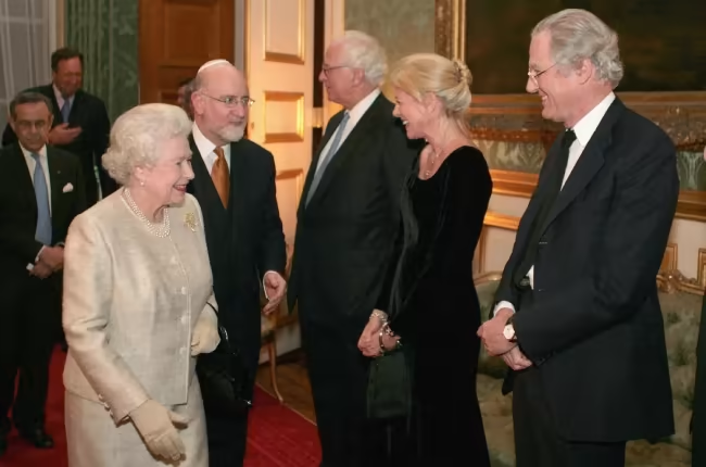 Sir Evelyn de Rothschild was a trusted adviser of the late Queen