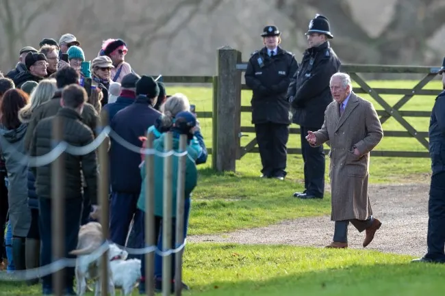 The King greeted well-wishers