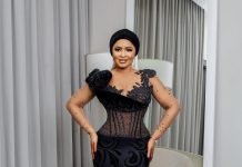 109 VL: Classy Lace gown for Curvy Ladies – 17+ outfit Ankara/Asoebi Lace 109 VL: Classy Lace gown for Curvy Ladies - 17+ outfit Ankara/Asoebi Lace