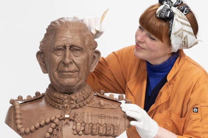 11 bust Bust Of King Charles Made From 2,875 Melted Chocolate Is Unveiled To Celebrate The Coronation
