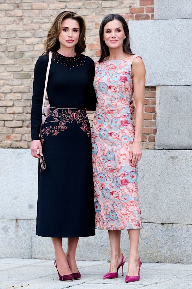 6 Queen Letizia of Spain and Queen Rania of Jordan’s twinning moment is not to be missed Queen Letizia Of Spain And Queen Rania Of Jordan’s Twinning Moment Is Not To Be Missed