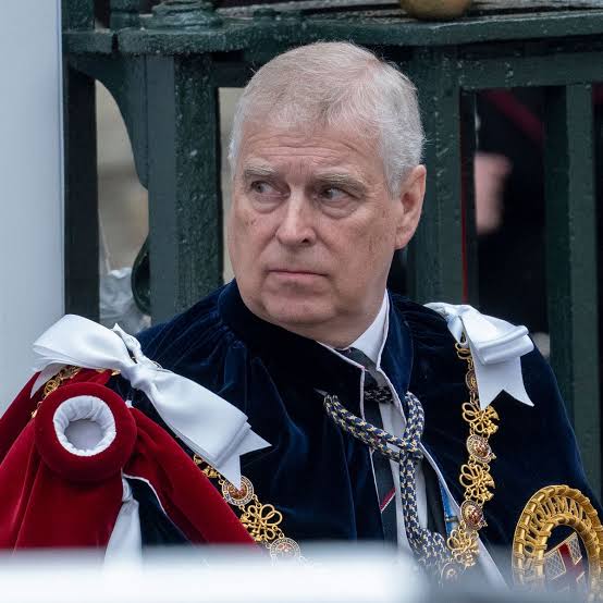 Prince Andrew 'too stubborn' TO LEAVE Royal Lodge as rivalry with King Charles mountsb54
