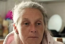 “Enough Is Enough” Mum-Of-Five Who Wakes Up At 4:30am To Start Chores Goes On Strike And Ditches Family "Enough Is Enough" Mum-Of-Five Who Wakes Up At 4:30am To Start Chores Goes On Strike And Ditches Family