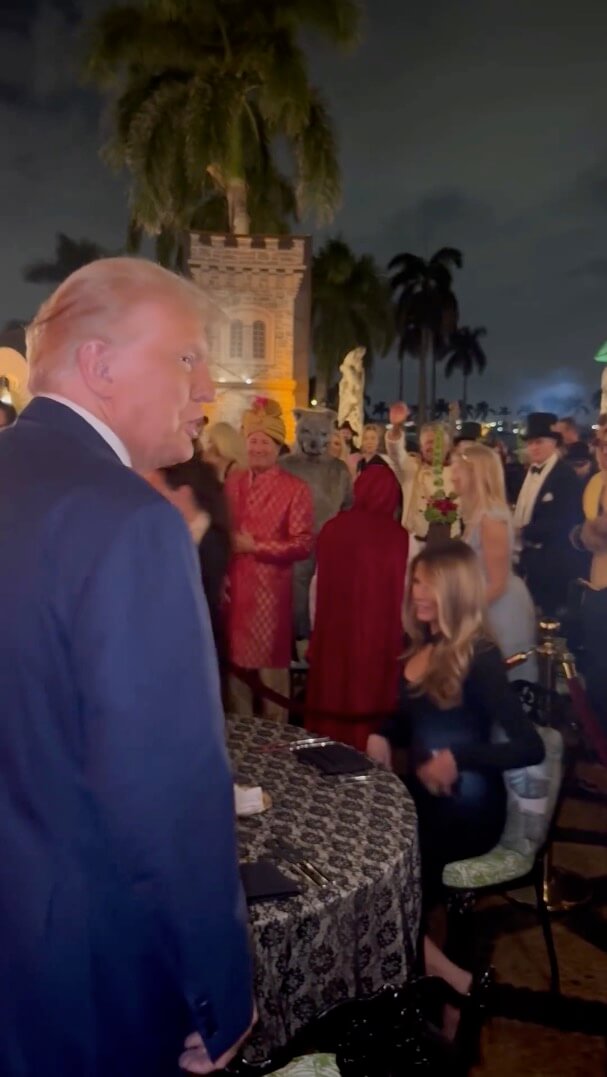 Donald Trump and Melania SEEN together for first time in months at Mar ...