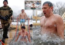 Russians plunge in frozen rivers TO mark Orthodox Epiphany