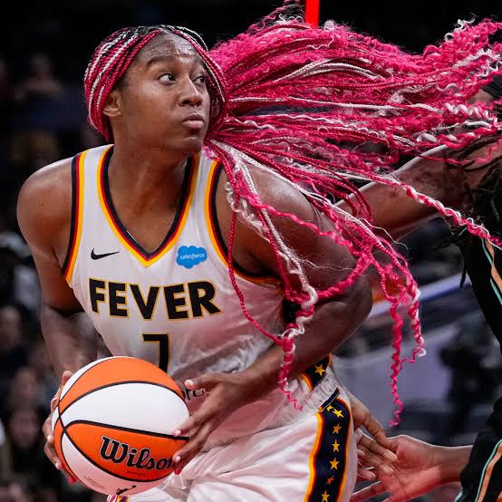 Dribbling Beauty: The Top 17 Most Stunning Female Basketball Players Globally