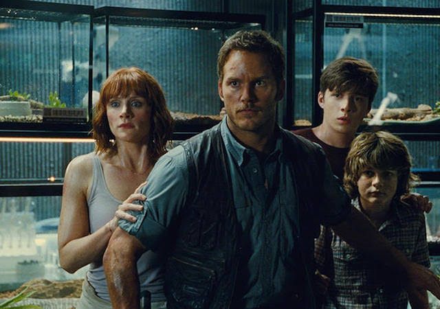 Uncovering the Mysteries: 13 Fascinating Jurassic World Facts !