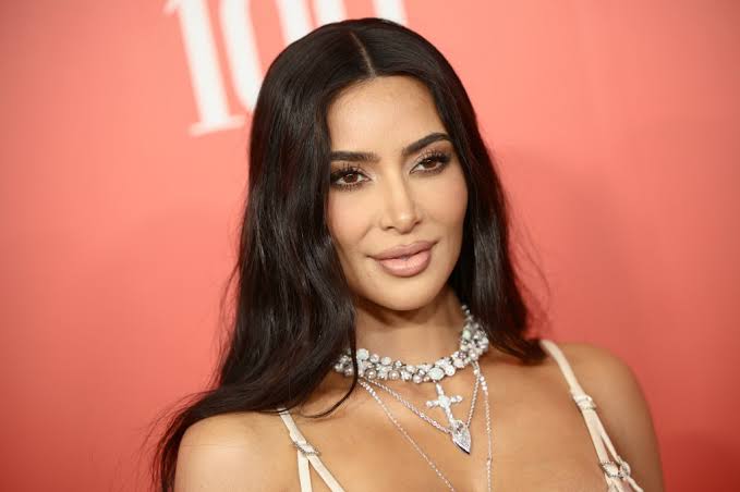 Tinseltown Trickery: Unveiling the Celebrities Allegedly in the Illuminati