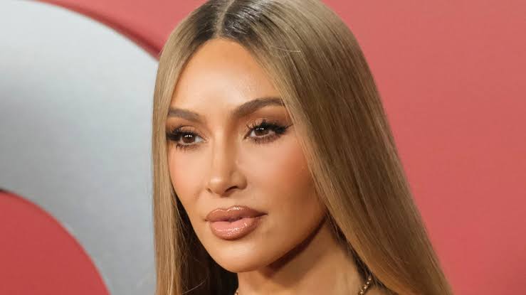 Roasting Royalty: Top 13 hilarious celebrity roast  