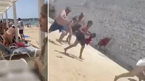 3 Terrifying Scene Unfolds As Beachgoers Flee From Debris Of Ukrainian Missiles Exploding Over Crimea Terrifying Scene Unfolds As Beachgoers Flee From Debris Of Ukrainian Missiles Exploding Over Crimea