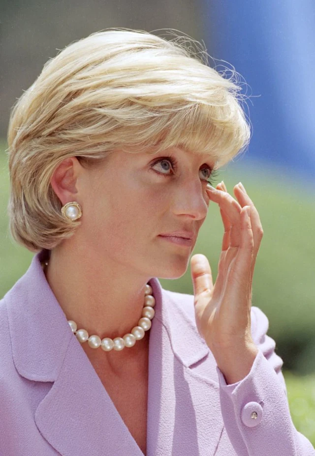 Police Respond To 'Unbelievable' Occurrence At Princess Diana's Family Home