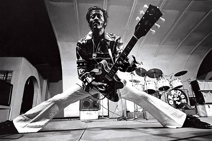 A Journey Through The Top 10 Guitarist Of All Time