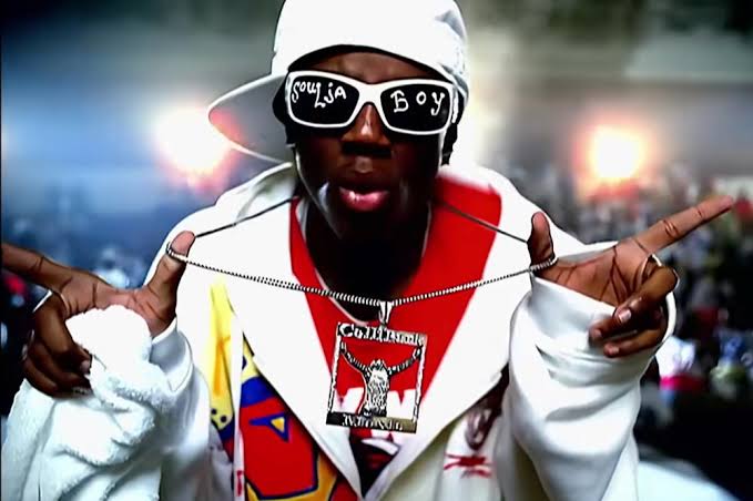 Flash in the Pan: The 11 Cheesiest One-Hit Wonders of the 2000s