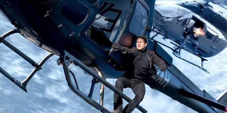 Sky High Showdowns: The Top 15 Airplane Clashes in Movie