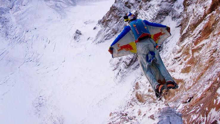 Risky Feats: The Top 15 Most Dangerous World Records