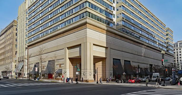 Gone But Not Forgotten: 20 Stores That Don't Exist Anymore