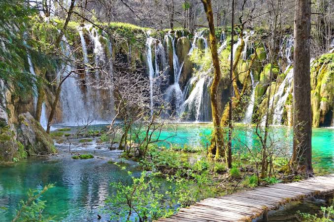 Exploring the Top 10 Most Beautiful Places in the World