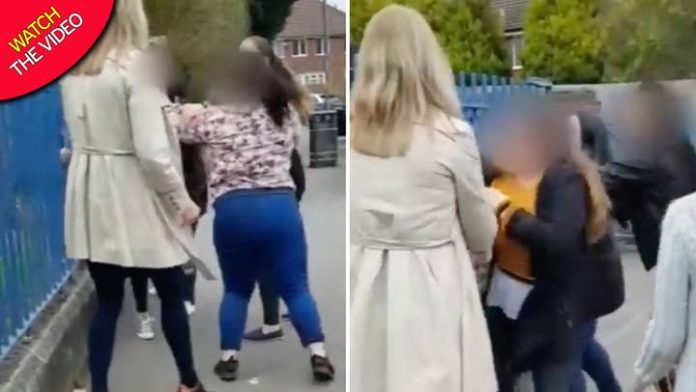 Three mothers brawl at school gates 'in row over NAILS' 6377383